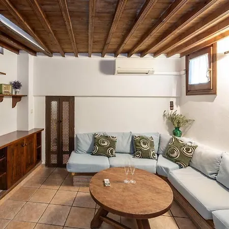 Woody - Loft Type - Perfect For Couples Apartment *