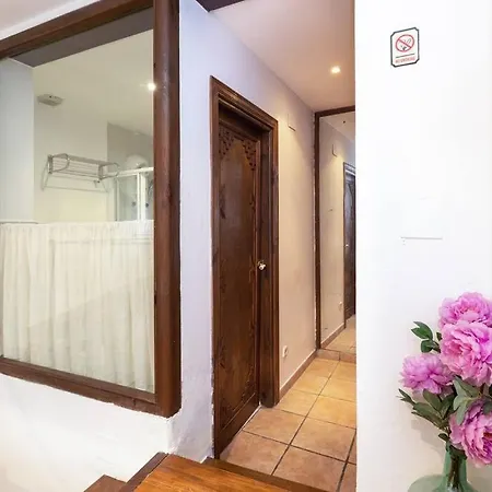 Woody - Loft Type - Perfect For Couples Apartment *