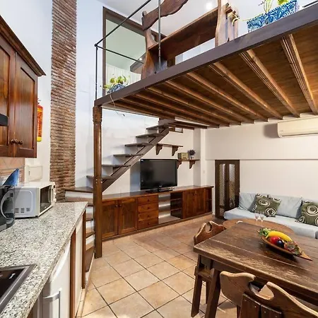 Woody - Loft Type - Perfect For Couples Apartment