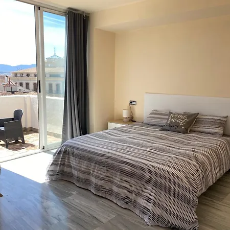 Apartamento Atico Con Vistas En Centro
