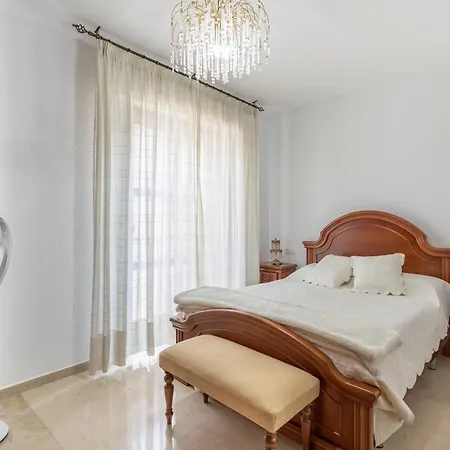 Dreaming Dona Luisa - Free Parking Apartment Granada