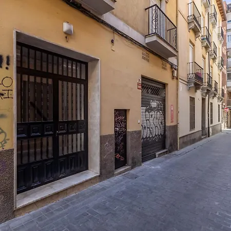 Dreaming Dona Luisa - Free Parking *