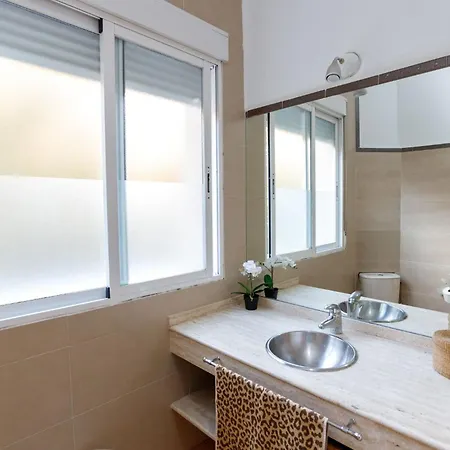 Apartment Elegante En By Bebalmy Granada