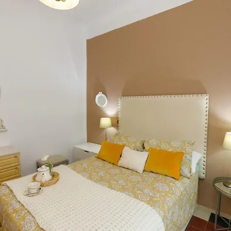 Apartment Elegante En By Bebalmy