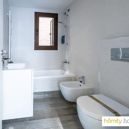 Homity Holidays - - Piedra Santa *