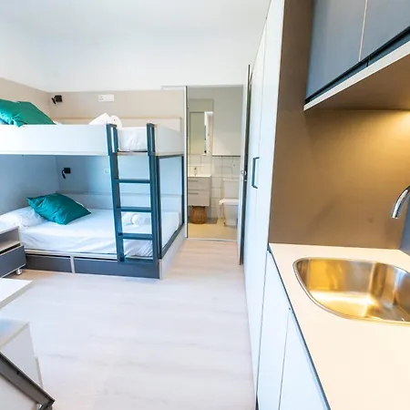 Residencia Bravo Students Otel 2*