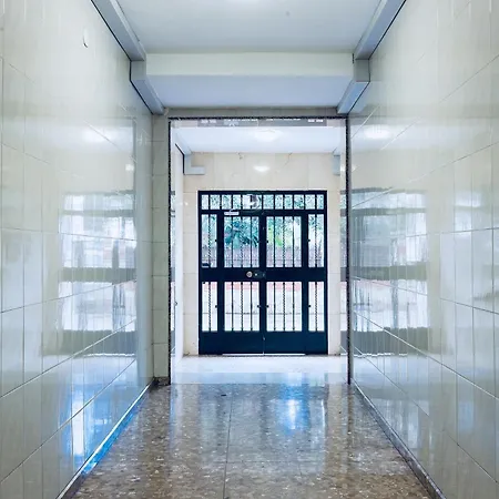 Bonito Cerca Del Palacio De Congresos Apartment