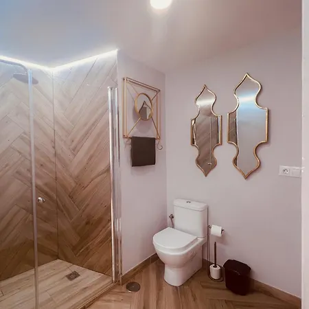 Tuguest Santa Paula Apartment
