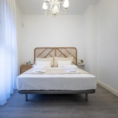 Homity Holidays - - Piedra Santa