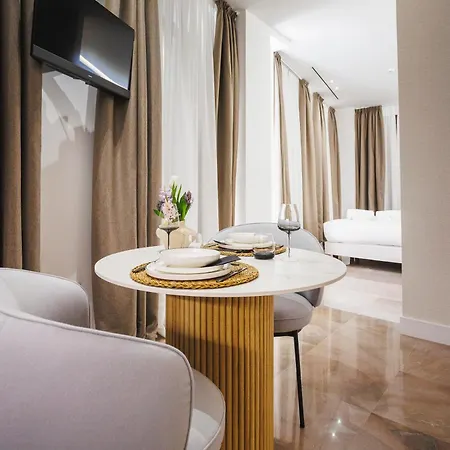 Corral Del Carbon Gg Apart Otel