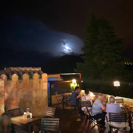La Casa Juanranas غرناطة