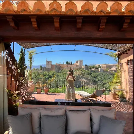 La Casa Juanranas * غرناطة
