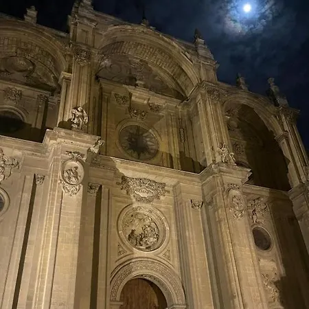 Casa 1919 Near Cathedral 1b 아파트 *