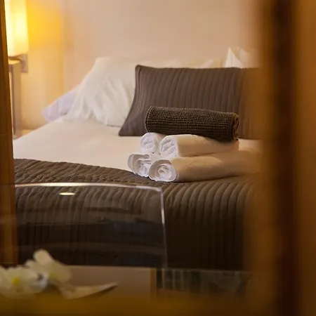 Tuguest Elvira 21 * Γρανάδα