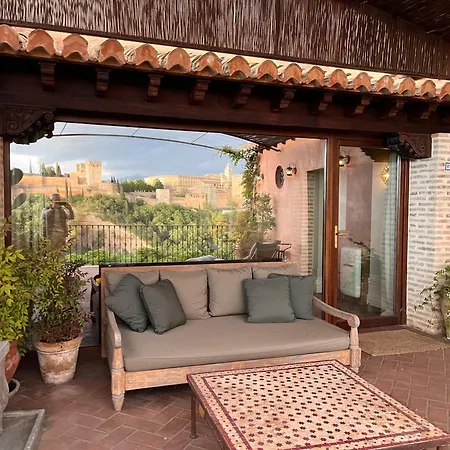 La Casa Juanranas * غرناطة