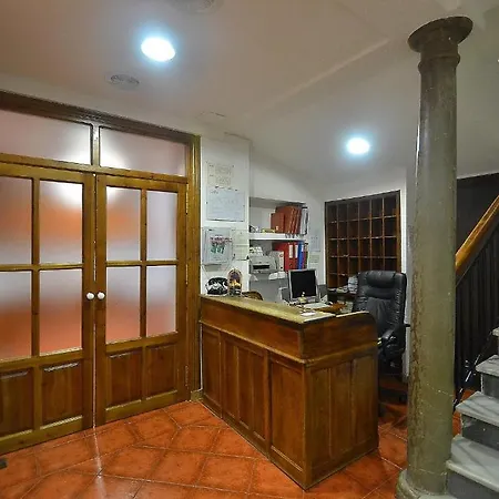 Residencia Ziri Pensión Granada