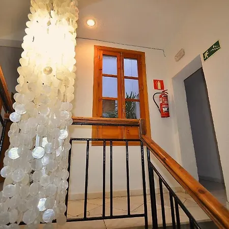 Residencia Ziri Pensión *