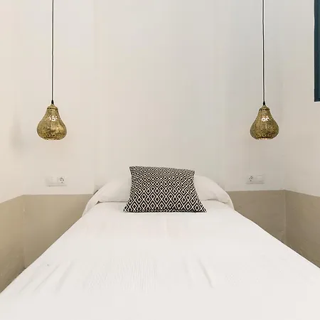 La Almohada 3* グラナダ