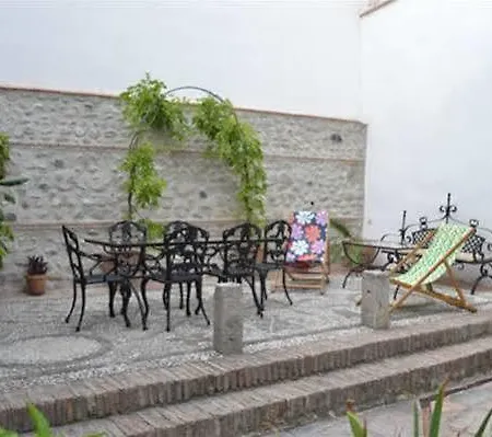 Casa Del Aljarife Pensión 3*