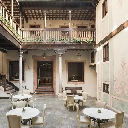 Casa 1800 Hotel 3*