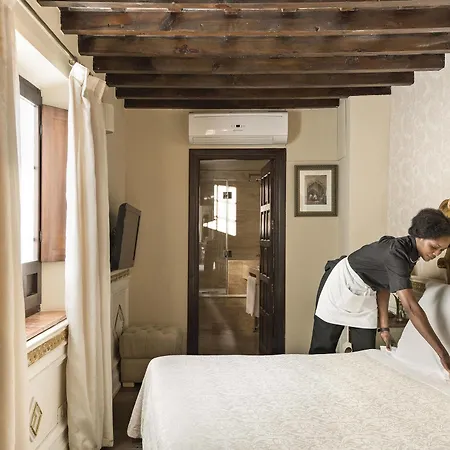 Hotel Casa 1800 Granada