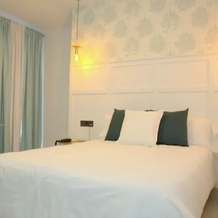 Hotel Cedran 2*