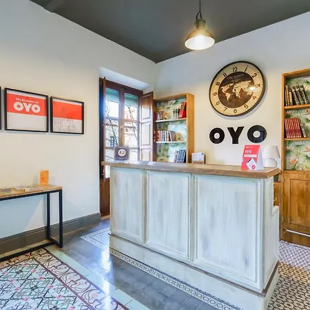 Pensión Oyo Fonda Sanchez Granada