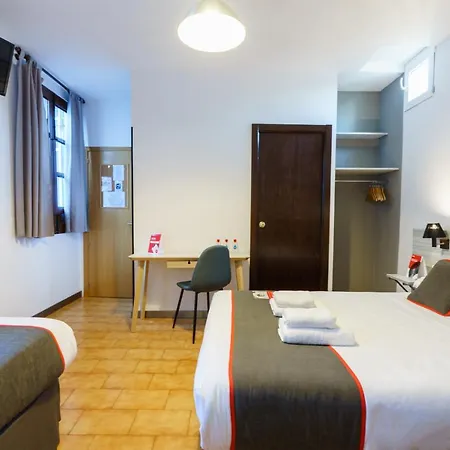 Oyo Fonda Sanchez 2* Granada