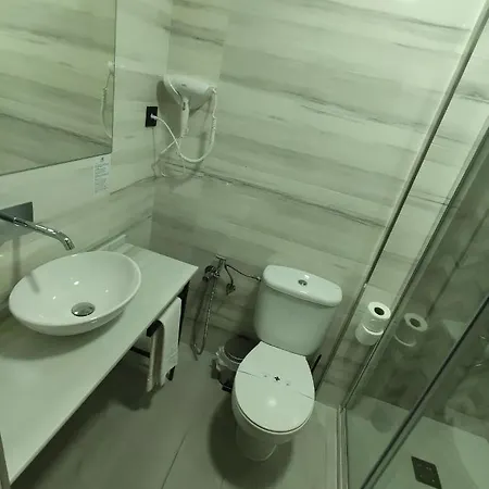Hotel Cedran 2*